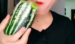 吃瓜闲聊播报,揭秘娱乐圈幕后故事，带你领略明星真实生活