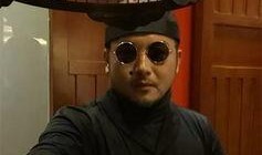 成都街头采访吃瓜,一网打尽麻辣吃瓜故事