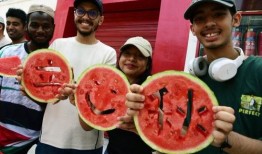 吃瓜网留学生,揭秘海外留学生活与网络热点