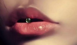 吃瓜嘴唇发肿,揭秘背后的健康隐患