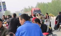 吃瓜老人跳河,揭开背后惊人真相