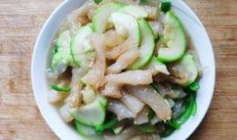 常州食堂吃瓜,瓜香四溢，美食共赏的温馨时光