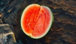 楚铃吃瓜,揭秘娱乐圈背后的那些事儿