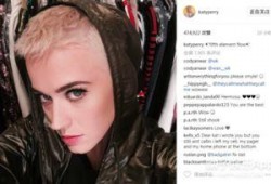 剪头发吃瓜视频,剪发吃瓜，解锁夏日时尚新姿势