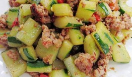 炒团与吃瓜路人