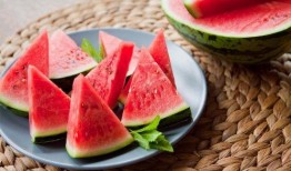 自带吃瓜小板凳,一探娱乐圈风云变幻