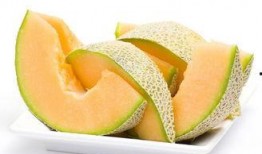 吃哈密瓜漱口,清新口气，健康生活新选择