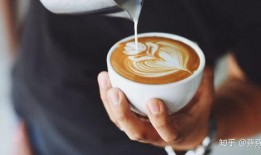 吃瓜群众比心咖啡,咖啡香浓唤醒味蕾新体验