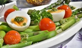 瑞士波兰球吃瓜,一场国际友谊的“吃瓜”盛宴