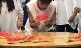 吃瓜大赛学生,舌尖上的青春狂欢