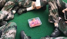 最新吃瓜事件军训,最新校园吃瓜事件揭秘