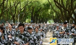 最新吃瓜事件军训,最新校园吃瓜事件揭秘